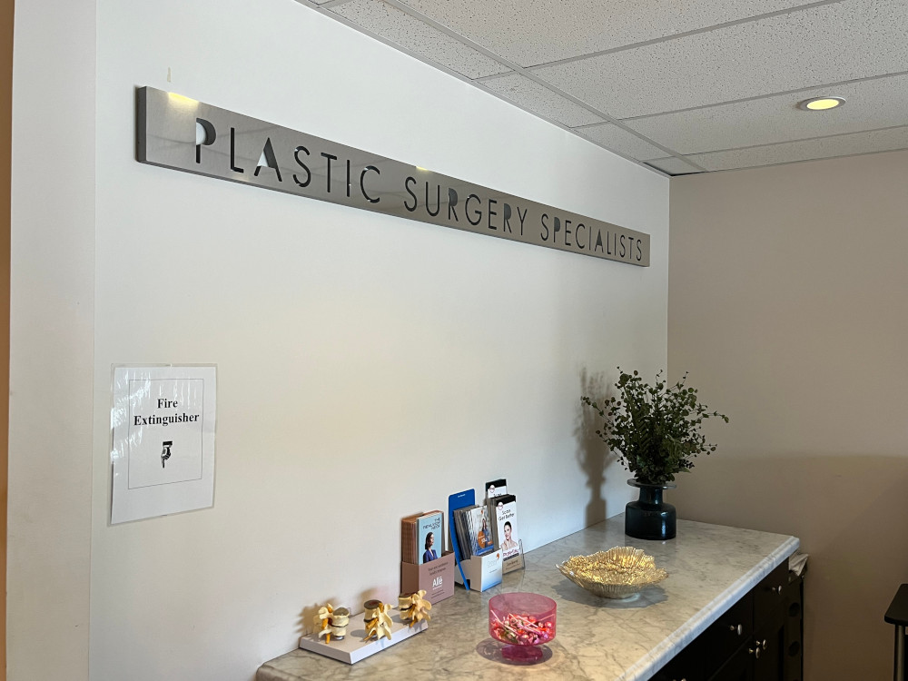 RECEPTION AREA(1)